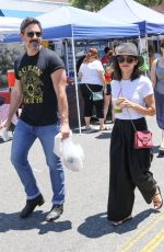 JENNA DEWAN Shopping at Farmer