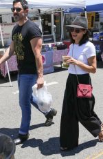 JENNA DEWAN Shopping at Farmer