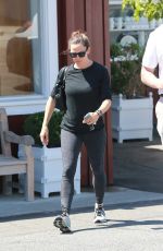JENNIFER GARNER Leaves Malibu Country Mart in Brentwood 07/24/2019