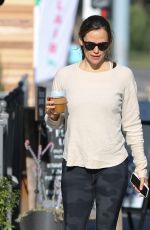JENNIFER GARNER Out and About in Los Angeles 07/13/2019