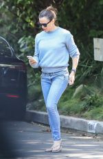 JENNIFER GARNER Out and About in Pacific Palisades 07/12/2019
