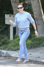 JENNIFER GARNER Out and About in Pacific Palisades 07/12/2019