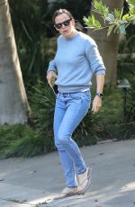 JENNIFER GARNER Out and About in Pacific Palisades 07/12/2019