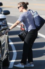 JENNIFER GARNER Out in Los Angeles 07/24/2019