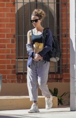 KATE BECKISNALE at a Dentist Office in Beverly Hills 07/01/2019