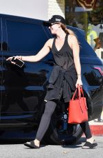 KATHERINE SCHWARTZENEGGER Leaves Yoga Clas in Santa Monica 07/24/2019