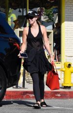 KATHERINE SCHWARTZENEGGER Leaves Yoga Clas in Santa Monica 07/24/2019