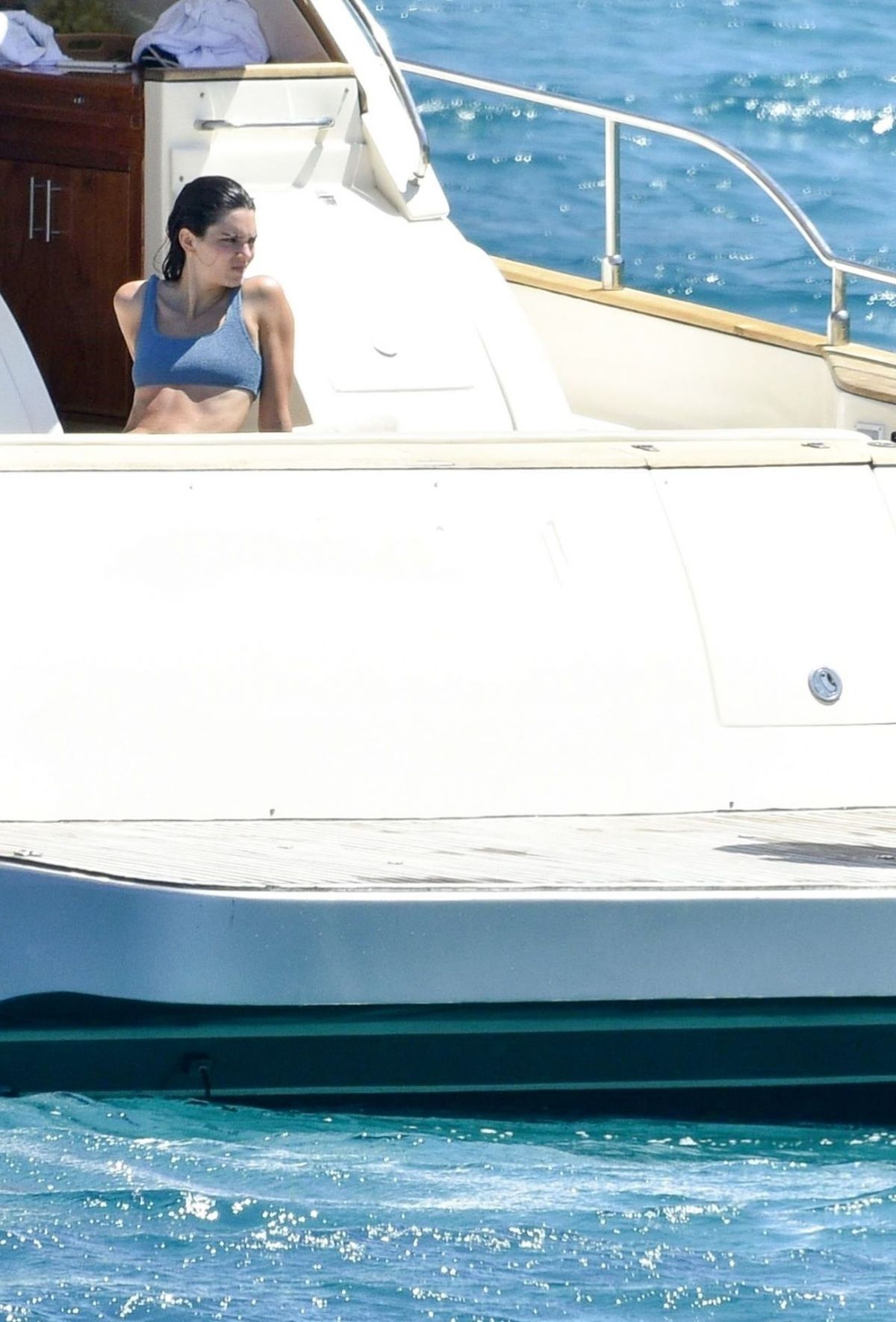 kendall-jenner-in-bikini-at-a-tacht-in-corsica-07-26-2019-2.jpg