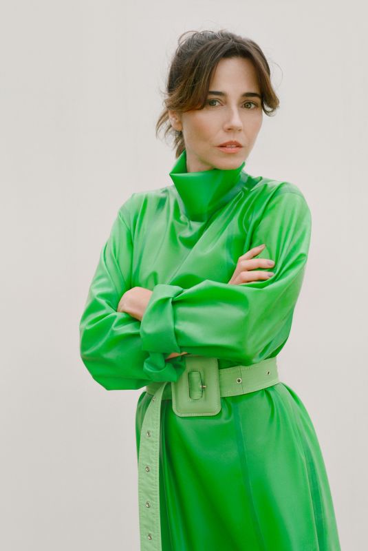 LINDA CARDELLINI for The Cut, July 2019