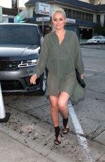 LINDSEY VONN Arrives at Craig