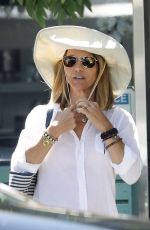 LORI LOUGHLIN Shopping at Bristol Farms in Los Angeles 07/15/2019
