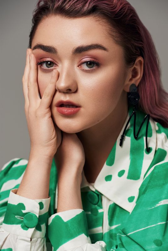 MAISIE WILLIAMS in Tings London, July 2019