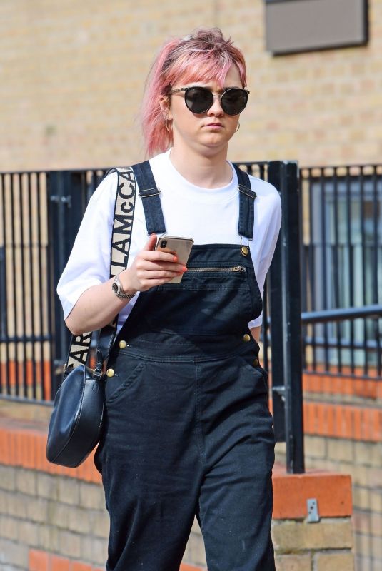 MAISIE WILLIAMS Out and About in London 07/17/2019