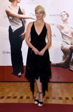 MALGORZATA KOZUCHOWSKA at I