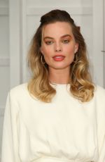 MARGOT ROBBIE at Once Upon a Time in Hollywood Photocall in Beverly Hills 07/11/2019