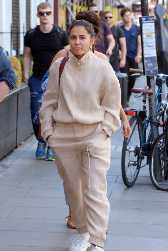 NAOMI SCOTT Out for Lunch in London 06/27/2019