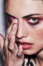 PHOEBE TONKIN in Veni Magazine, July 2019 Issue