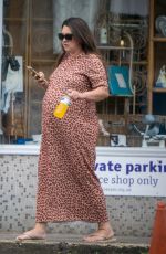 Pregnant LACEY TURNER Out Shopping in London 07/09/2019