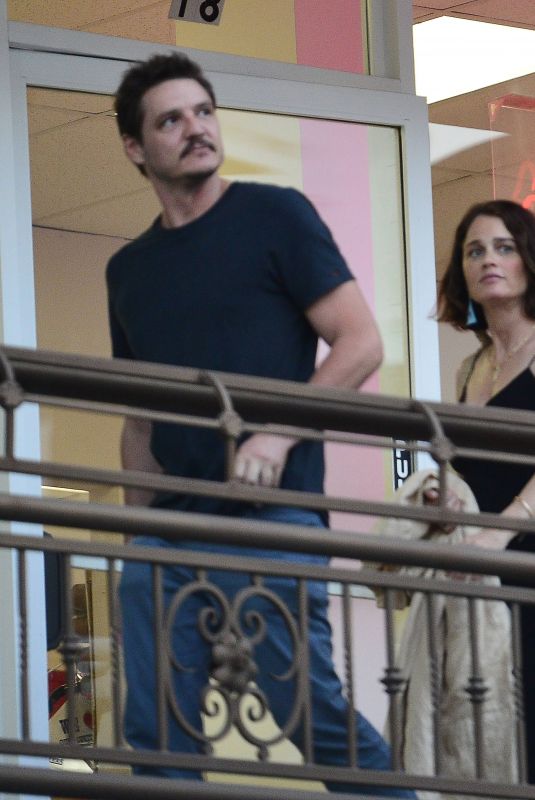 ROBIN TUNNEY and Pedro Pascal o\Out for Dinner in Los Angeles 07/16/2019