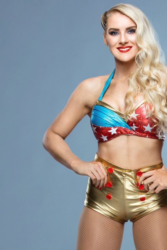 WWE – Lacey Evans Celebrates 4th of July