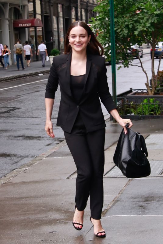 AISLING FRANCIOSI Arrives at Build Series in New York 08/07/2019