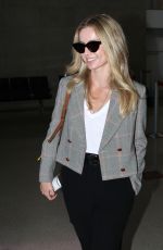 ANNABELLE WALLIS at Los Angeles International Airport 08/27/2019