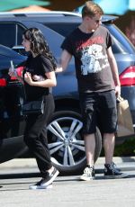 ARIEL WINTER and Levi Meaden Shopping at Vons in Studio City 08/06/2019