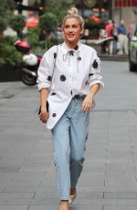 ASHLEY ROBERTS Leaves Heart Radio in London 08/28/2019