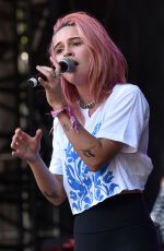 BEA MILLER Performs at Lollapalooza in Chicago 08/03/2019