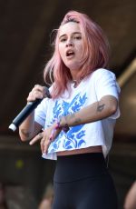 BEA MILLER Performs at Lollapalooza in Chicago 08/03/2019