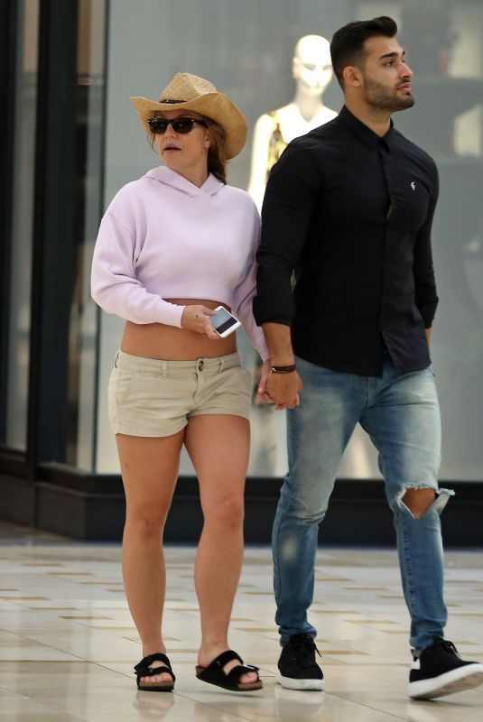 BRITNEY SPEARS at a Mall in Los Angeles 08/30/2019