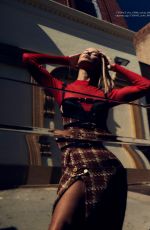 CAROLY MURPHY in Harper