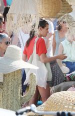 CHARLOTTE CASIRAGHI Shopping at Market in Cap-Ferret 08/05/2019