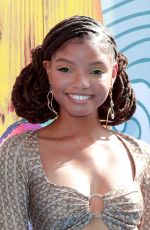 CHLOE and HALLE BAILEY at Teen Choice Awards 2019 in Hermosa Beach 08/11/2019