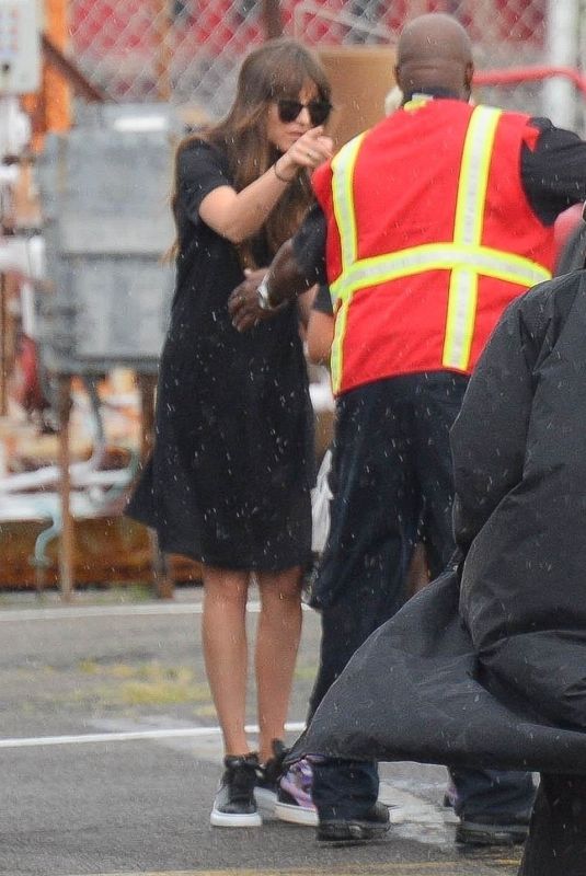 DAKOTA JOHNSON Boarding a Helicopter in New York 08/07/2019