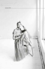 DEVON WINDSOR in Elle Magazine, Mexico August 2019