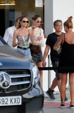 DOUTZEN KROES Leaves Ushuaia Hotel in Ibiza 08/14/2019