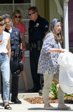 ELISABETH OLSEN Ddealing with Police Where Her Mother is Present in Studio City 08/09/2019