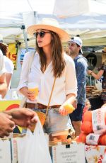 ELIZABETH OLSEN and Robbie Arnett at Farmer