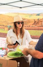 ELIZABETH OLSEN and Robbie Arnett at Farmer