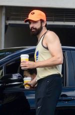 ELIZABETH OLSEN and Robbie Arnett Out for Coffee in Studio City 08/07/2019
