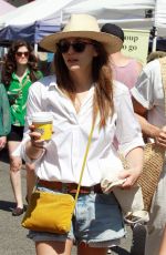 ELIZABETH OLSEN in Denim SHorts Shopping at Farmers Market in Studio City 08/11/2019