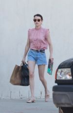 EMMA ROBERTS at a Gas Station in Los Feliz 08/23/2019