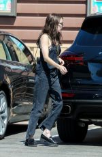 EMMA ROBERTS Leaves Oaks Gourmet in Los Feliz 08/20/2019