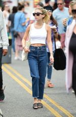 GENEVIEVE HANNELIUS Shopping at Farmer