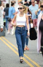 GENEVIEVE HANNELIUS Shopping at Farmer