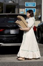 GENNIFER GOODWIN at a Shipping Store in Los Angeles 08/14/2019