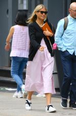 GWYNETH PALTROW Out in New York 08/27/2019