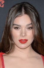 HAILEE STEINFELD at 2019 MTV Video Music Awards in Newark 08/26/2019