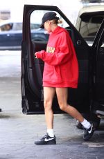 HAILEY and Justin BIEBER Arrives at a Medical Building in Beverly Hills 08/23/2019